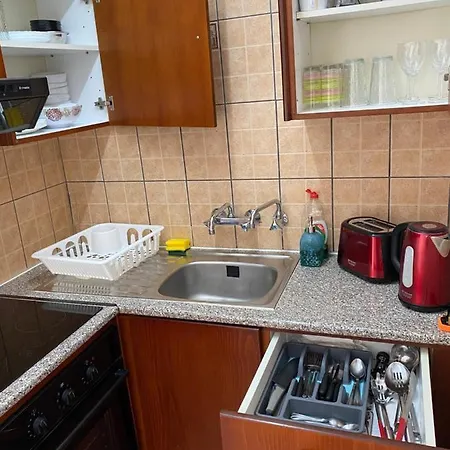 Central, By Sea, Seaview, Renovated 1 Bedroom Flat